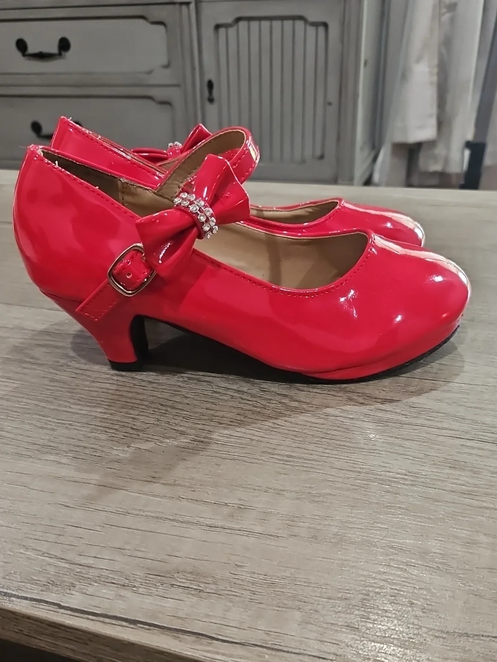 Link Girls Red Patent Mary Jane Heels with Bow Accent size 1